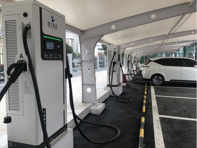 充電站遮陽棚1.jpg